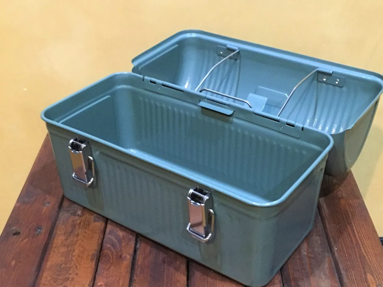 10-01625 Stanley Classic Lunch Box 10QT