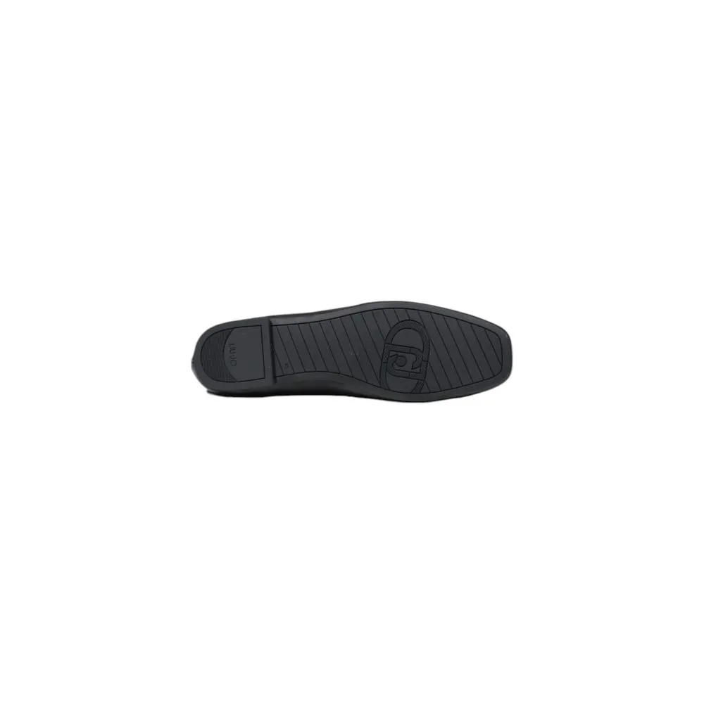 Black Leather Flat Shoe