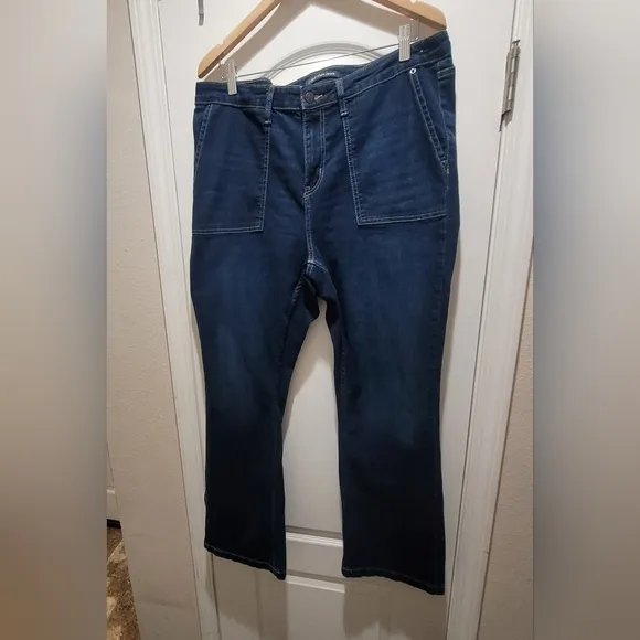 Calvin Klein Repreve High Waist Boot Cut EUC
