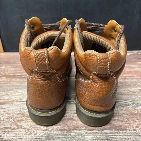 Dr. Martens | VGUC Doc Fynn Leather Boot, Size 10M 11L