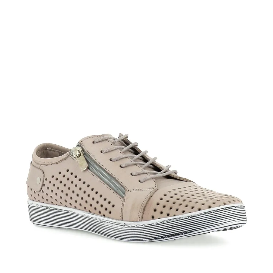 EG17 - TAUPE LEATHER