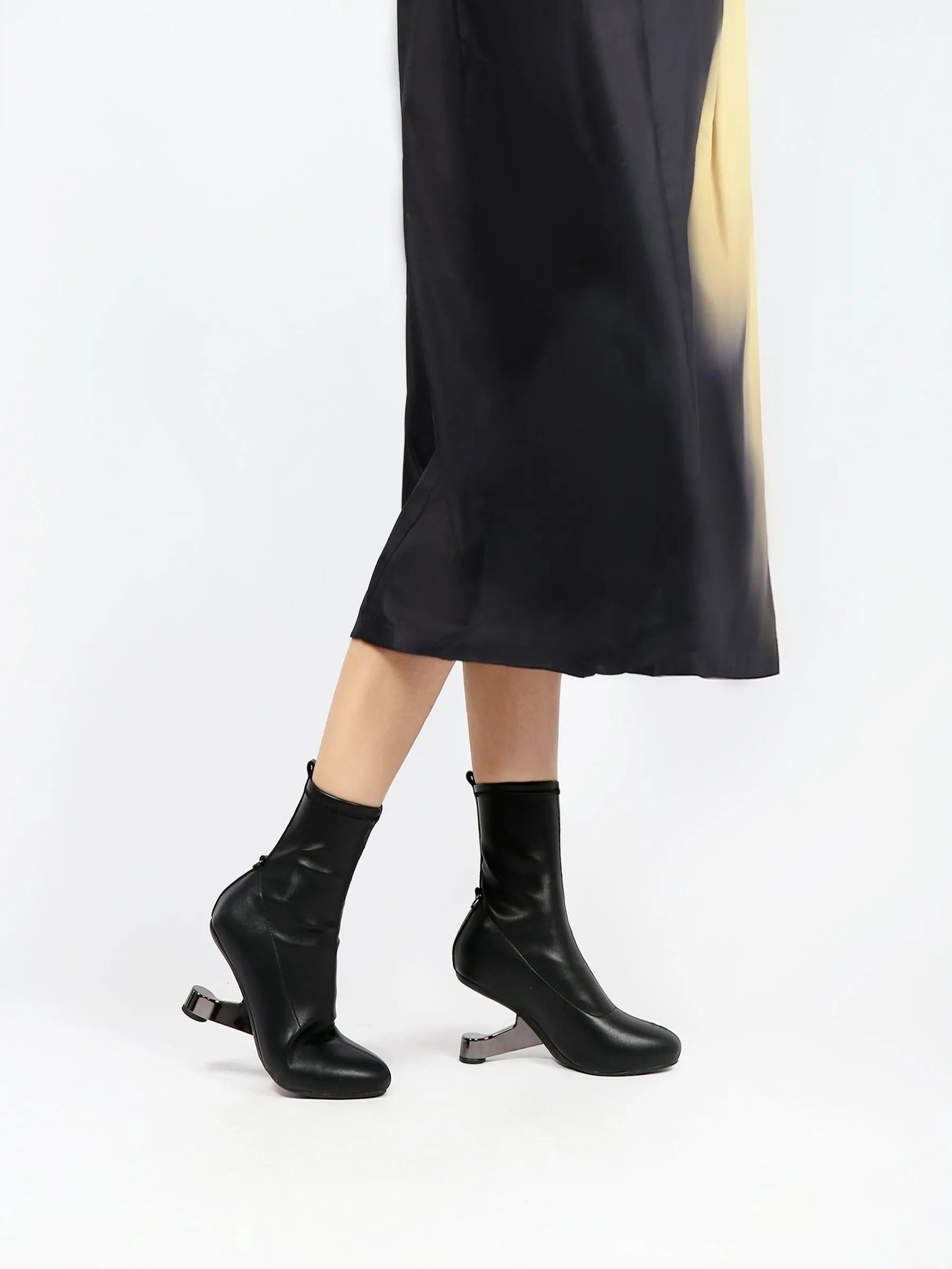 Elevator Heel Leather Boots Black