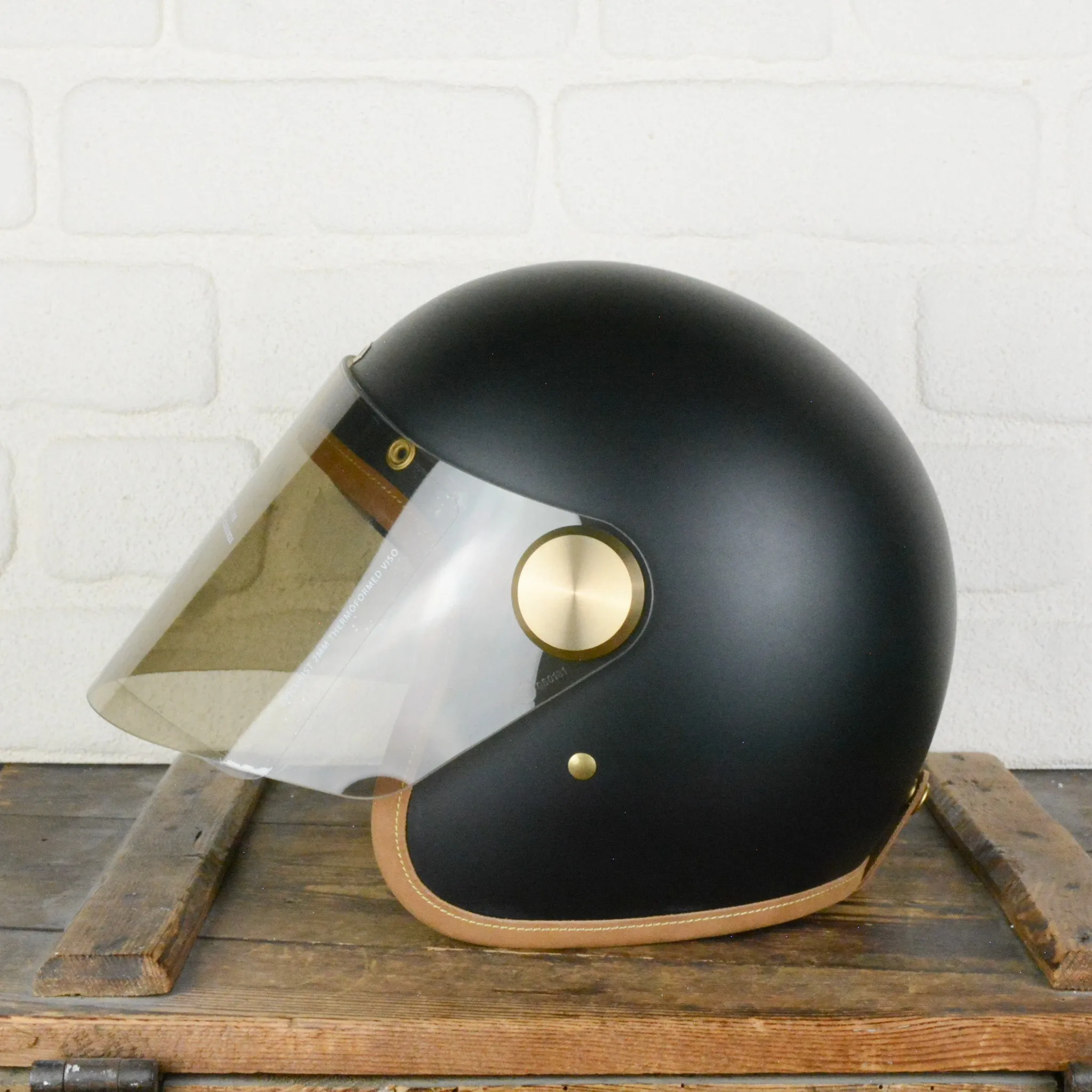 Epicurist Stable Black M ECE   desert smoke visor - Sample Sale 893