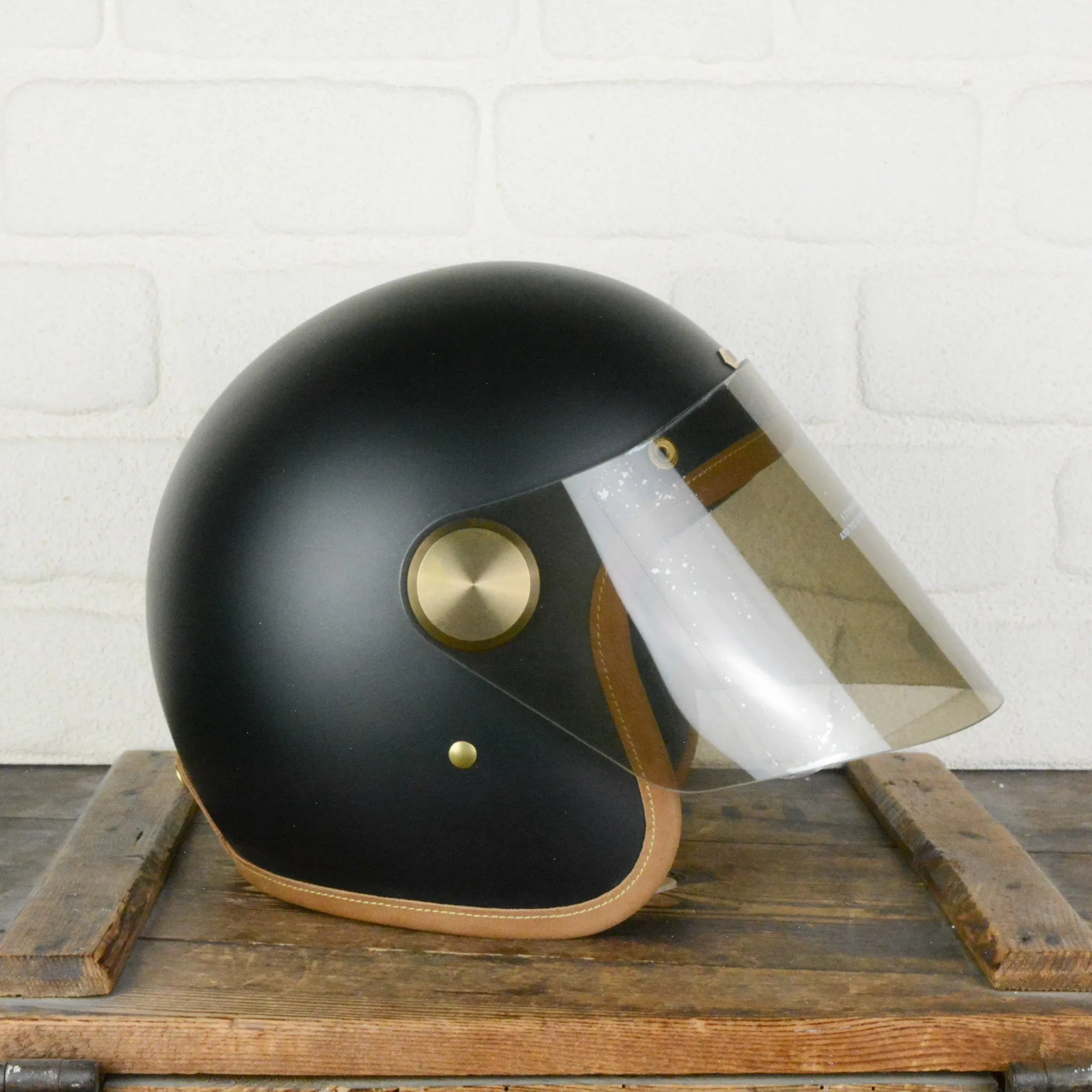Epicurist Stable Black M ECE   desert smoke visor - Sample Sale 893