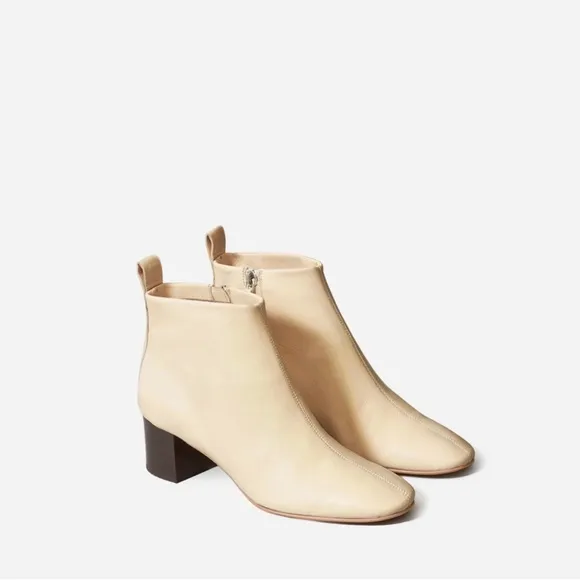 Everlane Italian Leather The Day Boot Ecru cream size 8