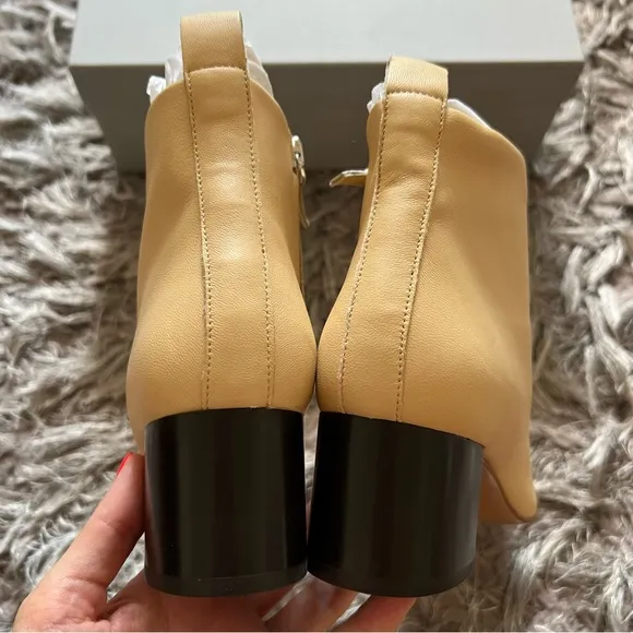 Everlane Italian Leather The Day Boot Ecru cream size 8