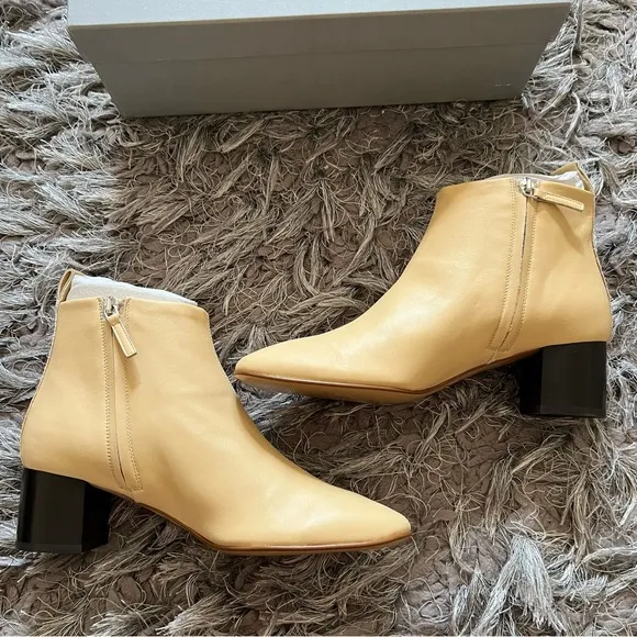 Everlane Italian Leather The Day Boot Ecru cream size 8