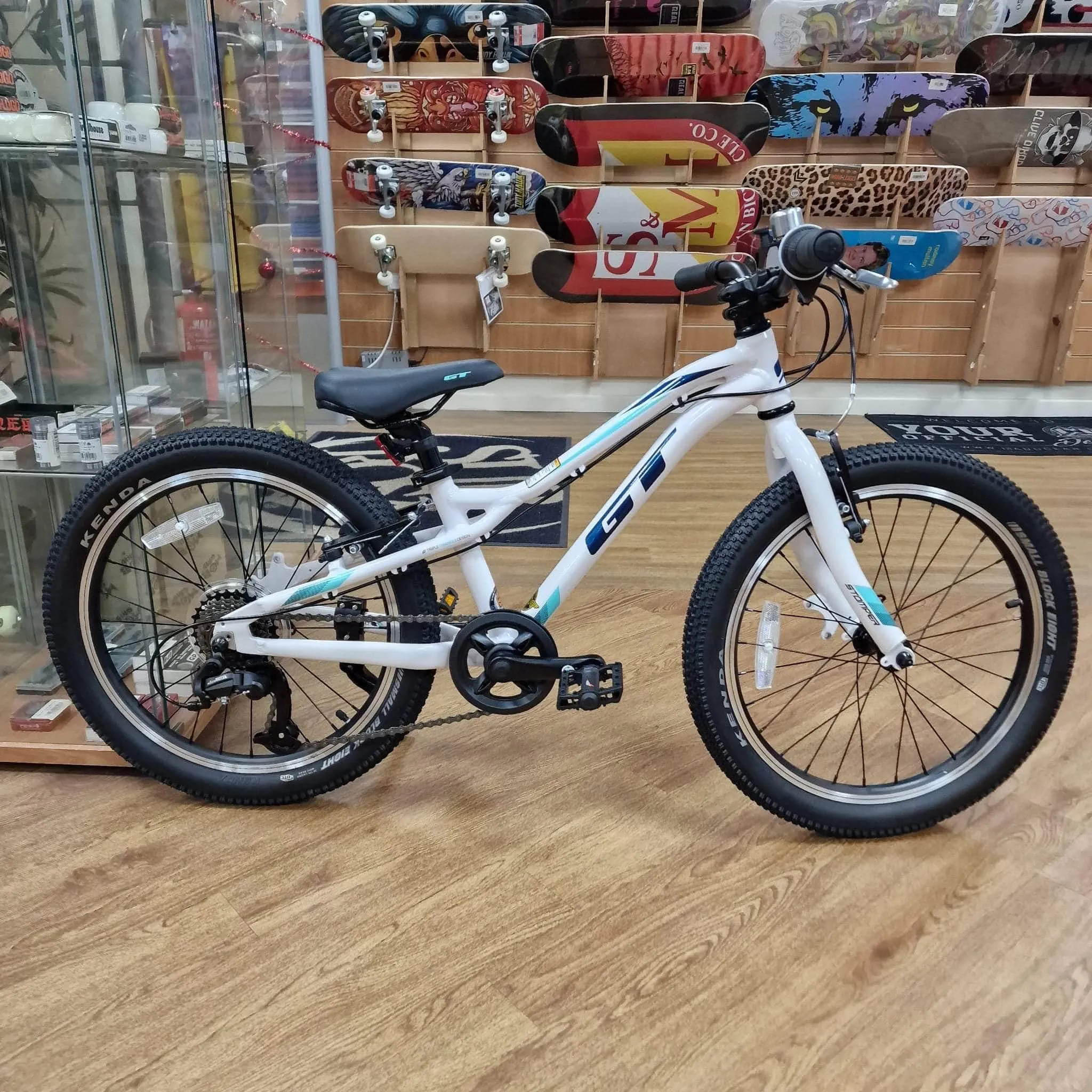 GT Stomper Ace 20 Inch Kids Mountain Bike White