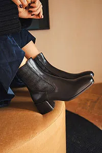 Homers - Niki Heeled Ankle Boot - Daniel Black