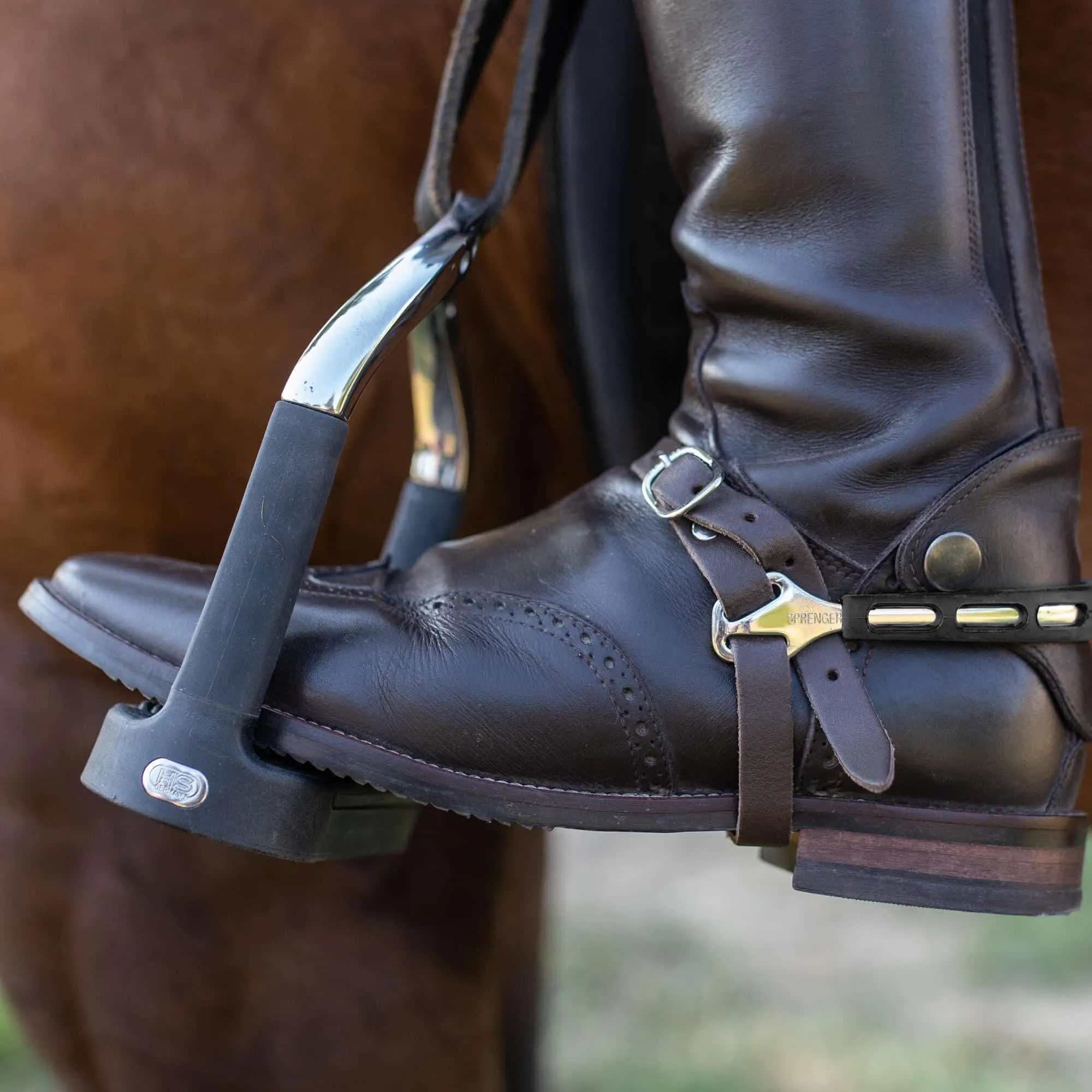 HS Ultra Fit Extra Grip Plain 25mm Spurs