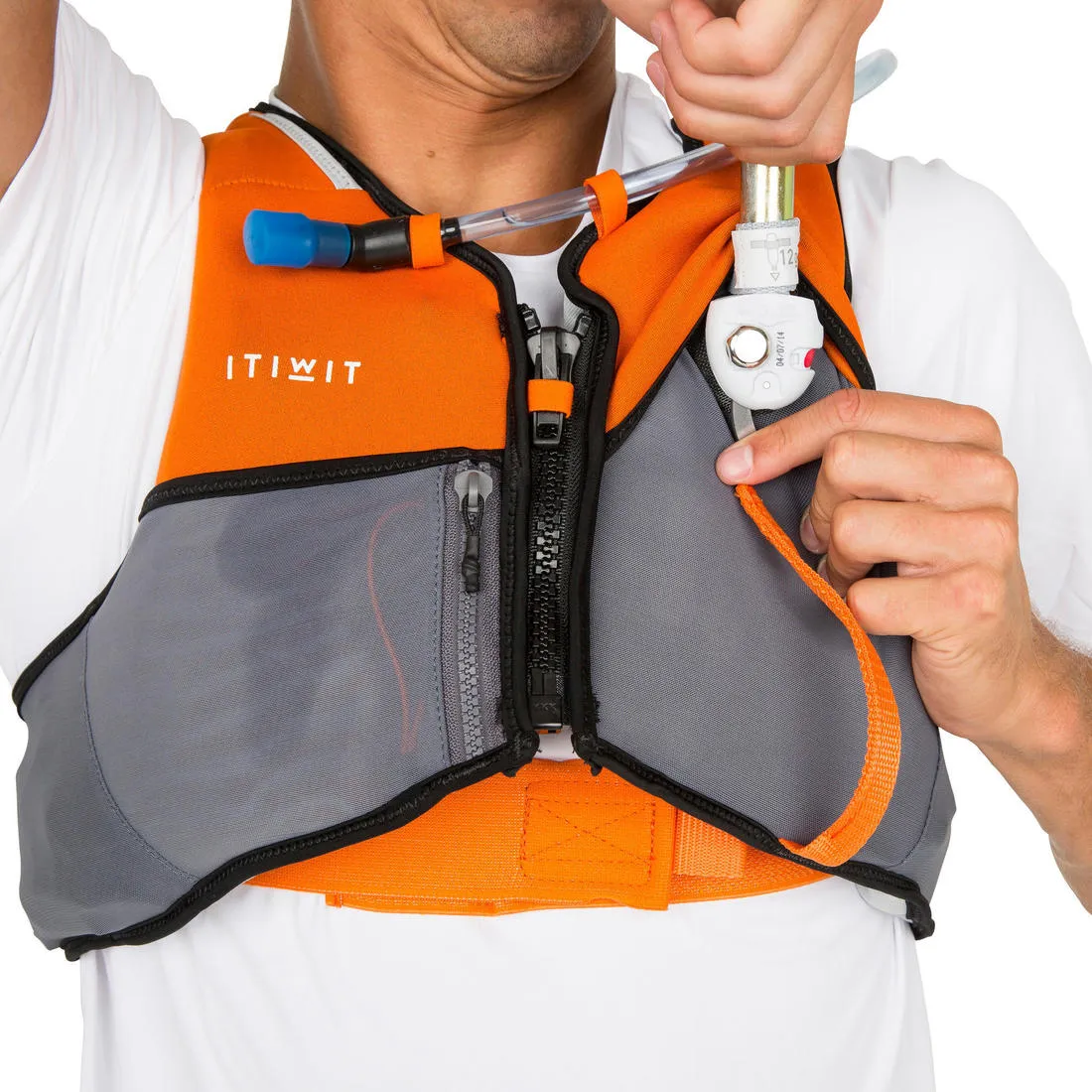 LIFE VEST SUP AND KAYAK WAIRGO HYDRATION 50N ORANGE
