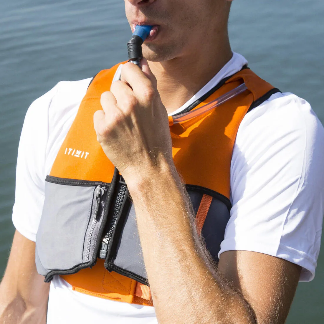 LIFE VEST SUP AND KAYAK WAIRGO HYDRATION 50N ORANGE