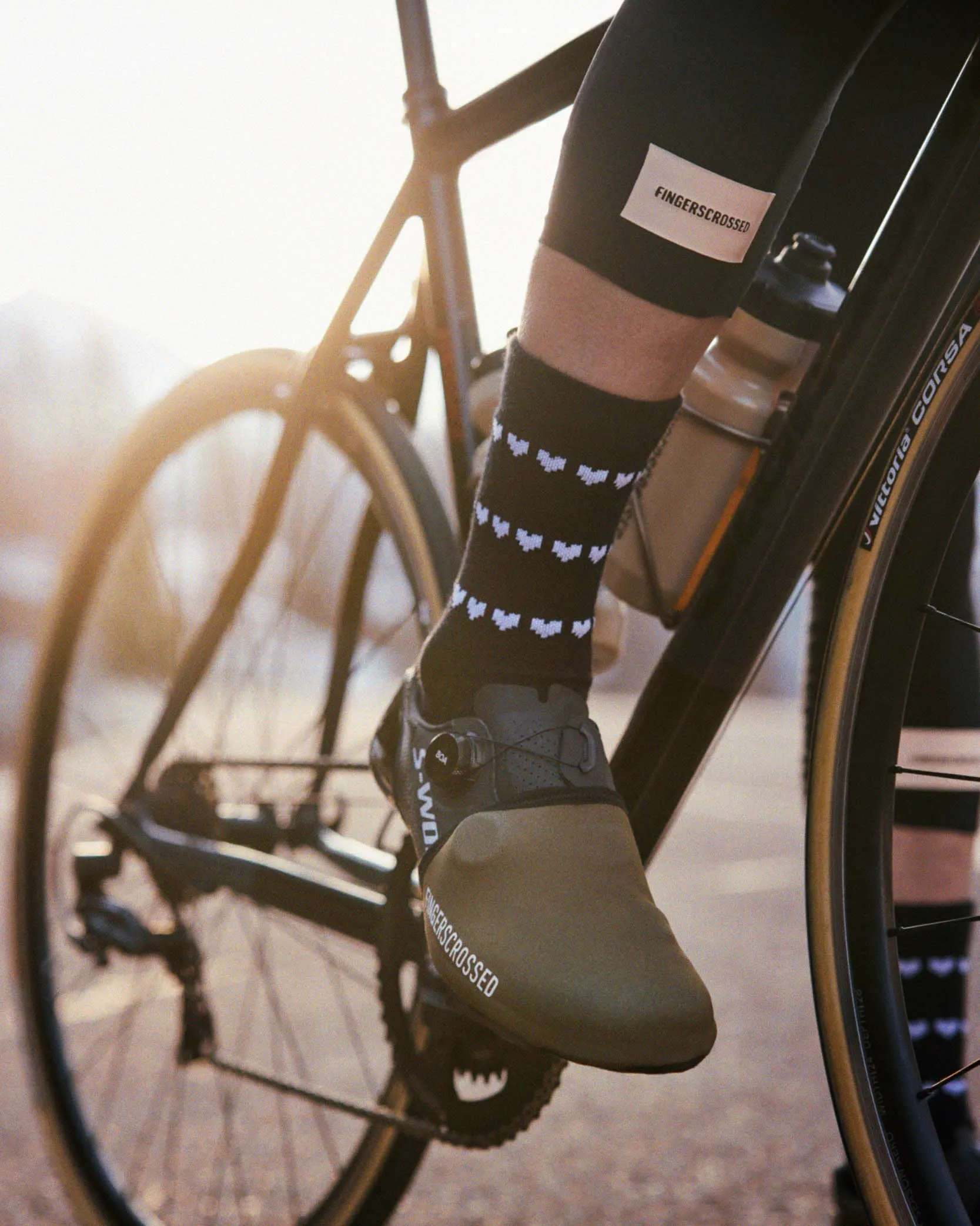 #MERINO HEART BLACK