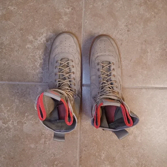 Nike Air Force 1 Utility Hi Top 10M 11½W