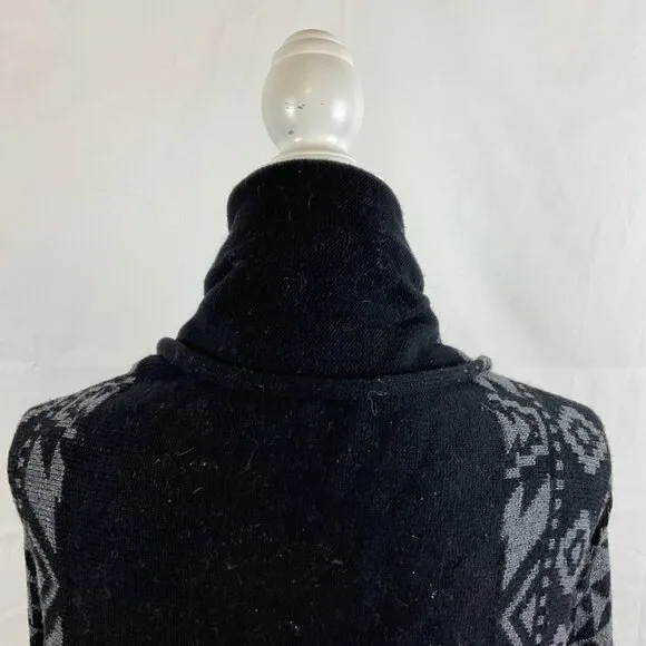 Patagonia Pine Mountain Wrap Sweater Women's M Black Gray Aztec Print Open Front