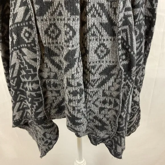 Patagonia Pine Mountain Wrap Sweater Women's M Black Gray Aztec Print Open Front