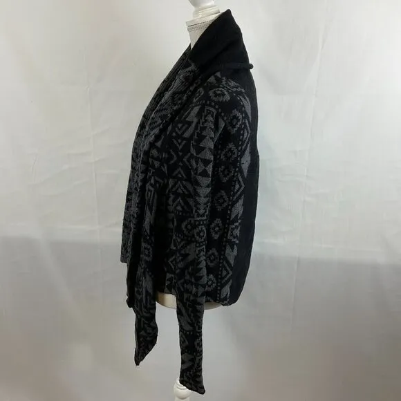 Patagonia Pine Mountain Wrap Sweater Women's M Black Gray Aztec Print Open Front