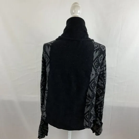 Patagonia Pine Mountain Wrap Sweater Women's M Black Gray Aztec Print Open Front