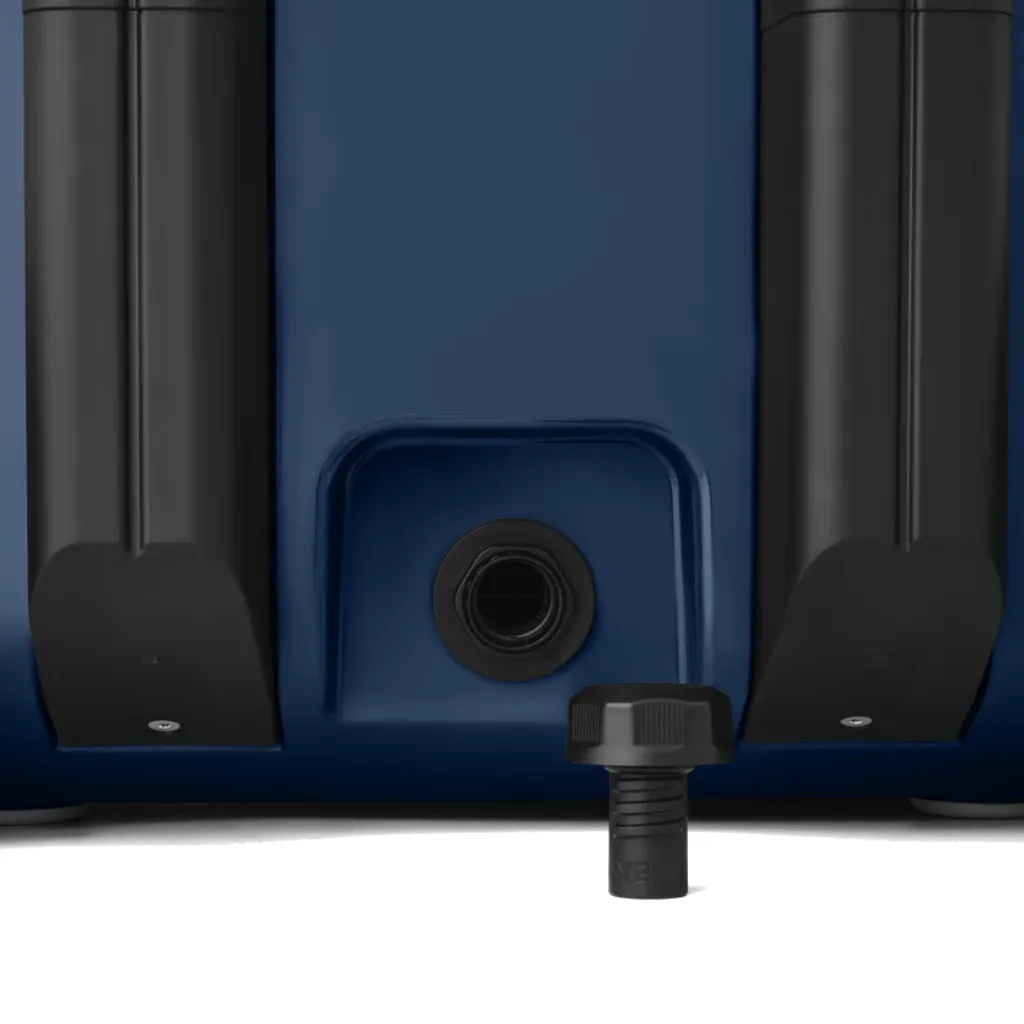 Roadie 32L Wheeled Cooler