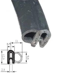 Small Universal Rubber Edge Trim - TSEC111000500 | Durable, Flexible, and Easy to Install