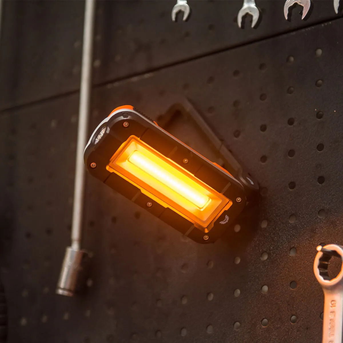 Stedi - T1000 LED Task & Camp Light