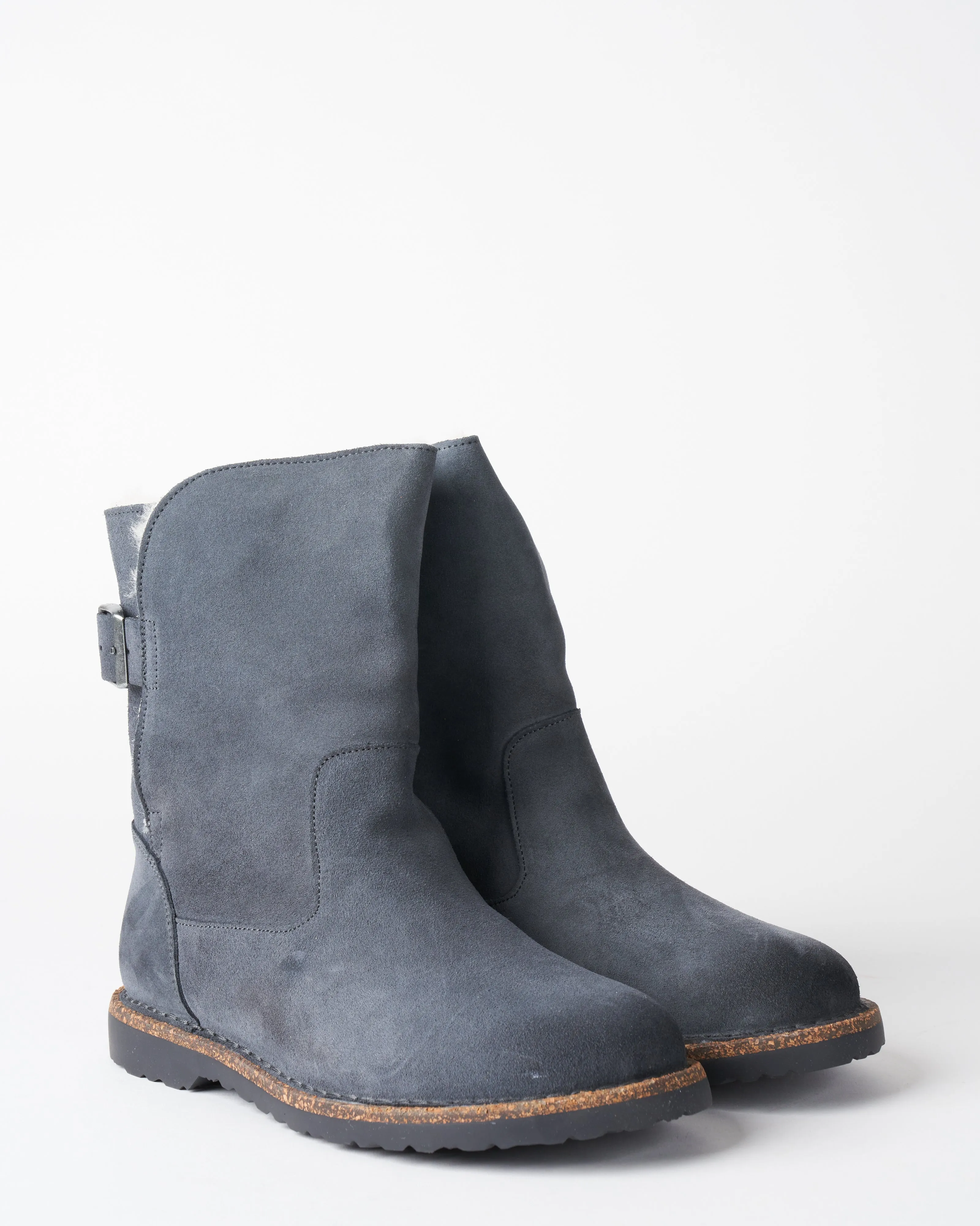 uppsala shearling boot - graphite suede/natural shearling