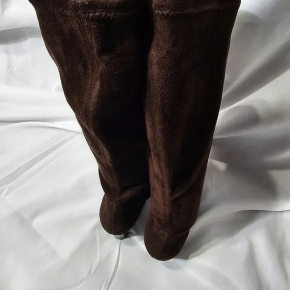 VANELi 7 1/2 M dark brown high heel calf boot